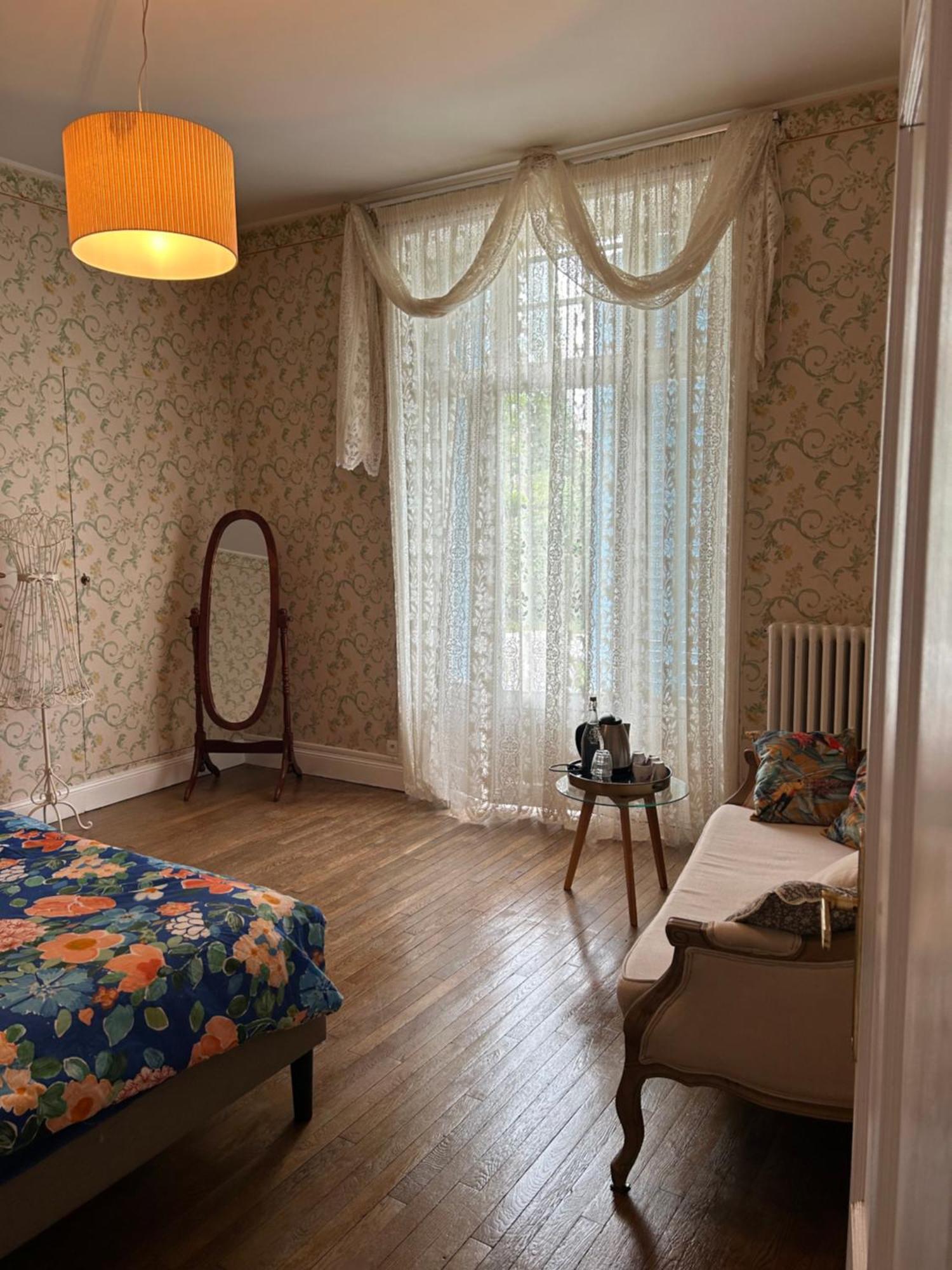 Holiday Home Villa Castel Marie Louise Neris-les-Bains Luaran gambar