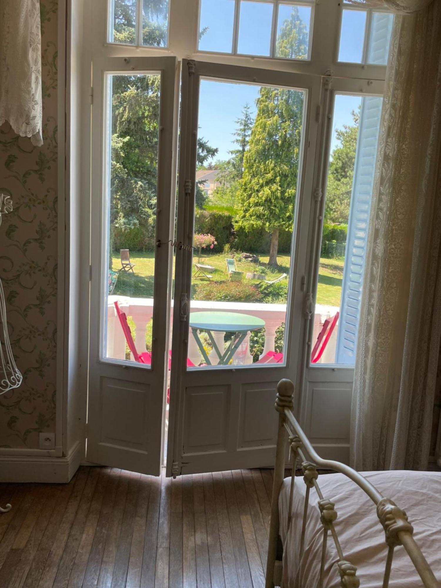 Holiday Home Villa Castel Marie Louise Neris-les-Bains Luaran gambar