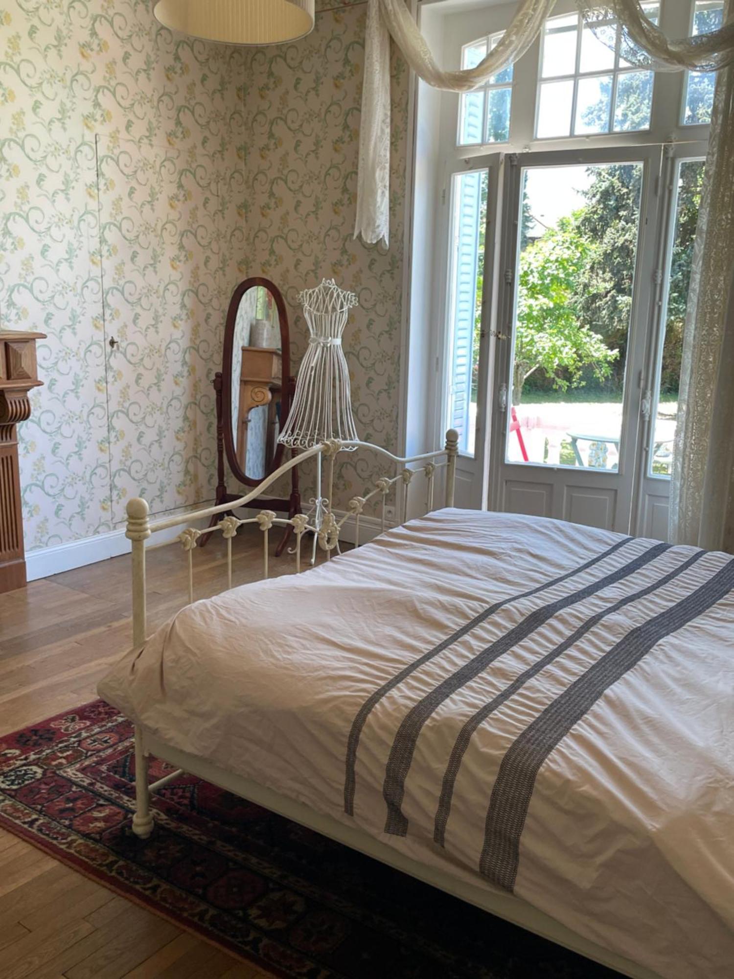 Holiday Home Villa Castel Marie Louise Neris-les-Bains Luaran gambar