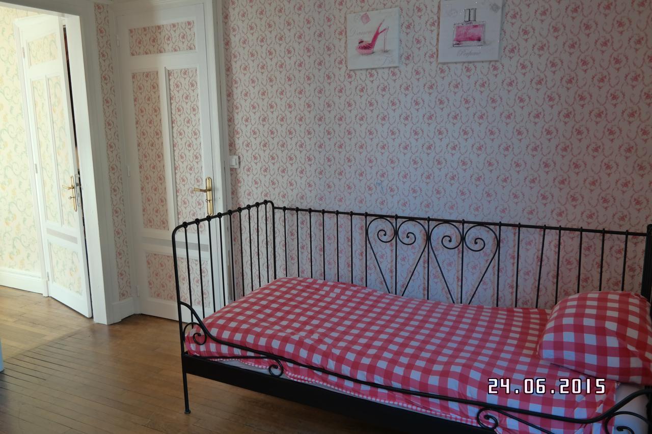 Holiday Home Villa Castel Marie Louise Neris-les-Bains Luaran gambar