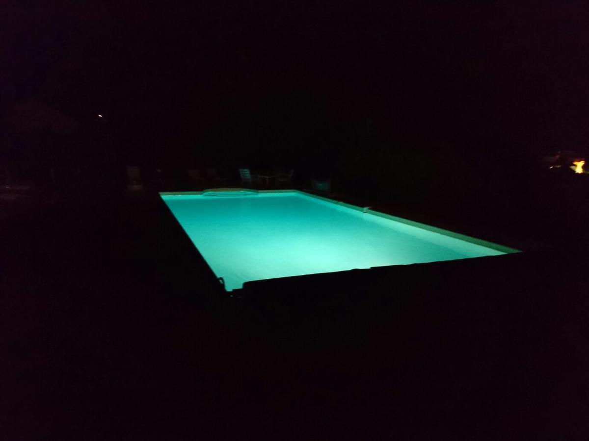 Holiday Home Villa Castel Marie Louise Neris-les-Bains Luaran gambar