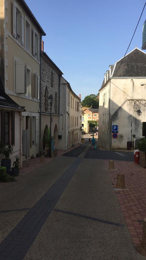 Holiday Home Villa Castel Marie Louise Neris-les-Bains Luaran gambar